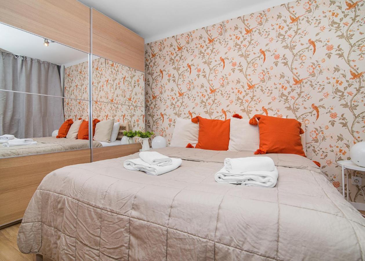 Grzybowska Apartment